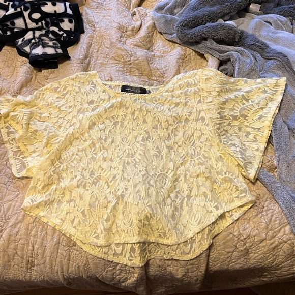 Code x Mode Lace Top - Picture 8 of 9